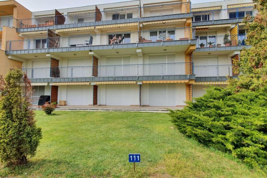 チョパクIgenyes 4 Fos Apartman Koezvetlen A Strandnalアパートメント エクステリア 写真