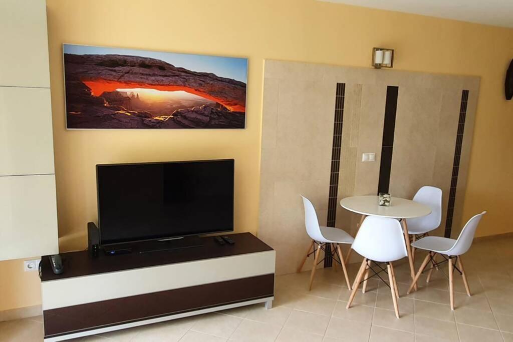 チョパクIgenyes 4 Fos Apartman Koezvetlen A Strandnalアパートメント エクステリア 写真